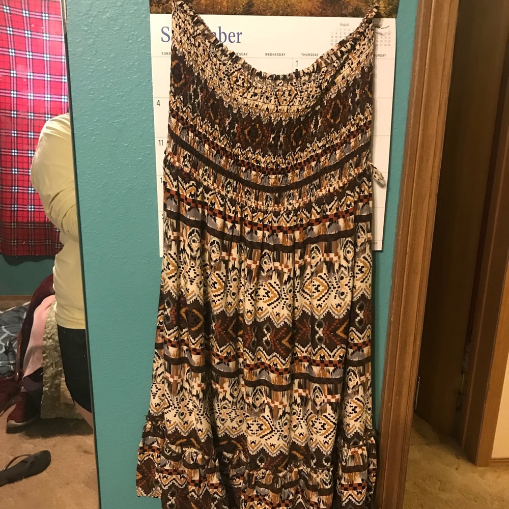 Brown dress